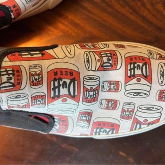 NWOT Bart Simpson, Duff Beer Shoes unisex - Picture 3 of 7